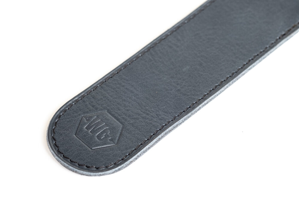 Write GEAR Leather Pen Sleeve Navy close up of branding