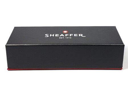 Sheaffer Icon 9110 Fountain Pen - Metallic Blue - Medium (Pre Loved) box closed